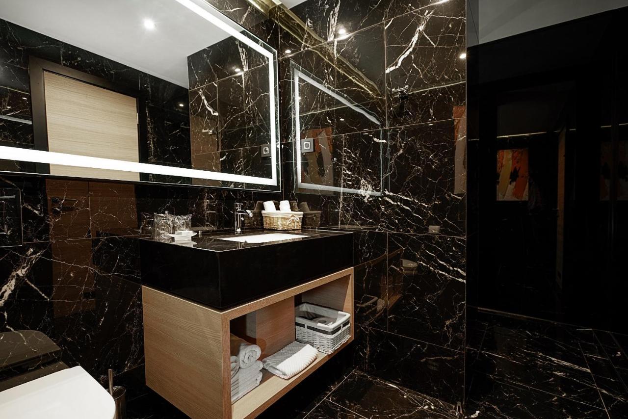 Maccani Black Luxury Suites Belgrad Exterior foto